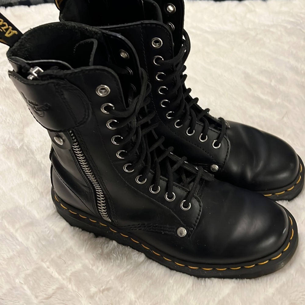 Dr Marten/Schotts Colab. Size 7. Like new!